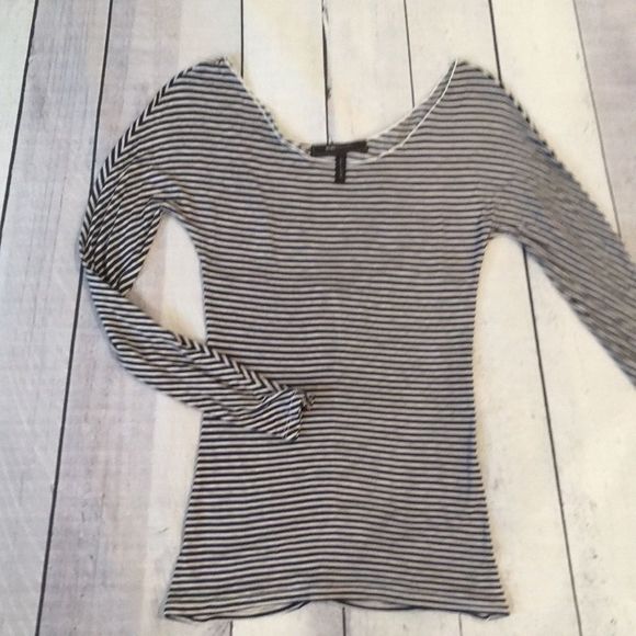 BCBG Sample, Blue & White Striped Long-Sleeved Tee w/Ruched Back - Size XS/S - Picture 7 of 9